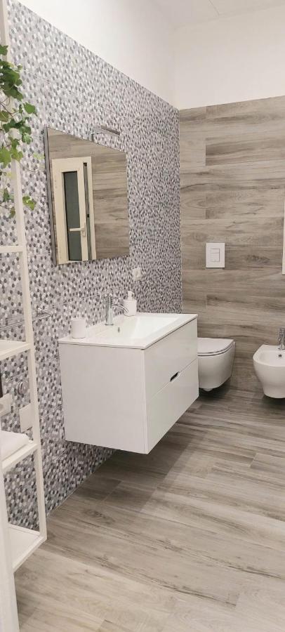 Casa Cosmedin Apartment Napoli Bagian luar foto