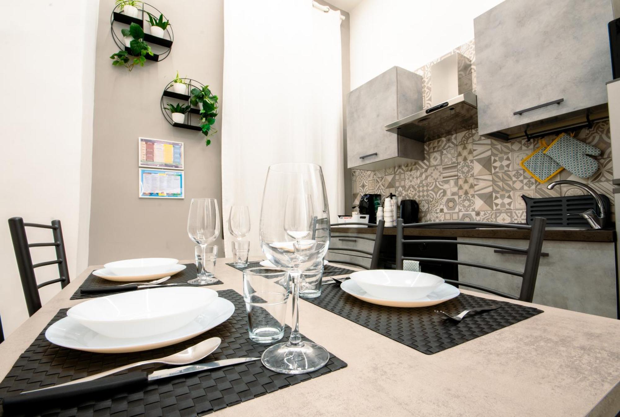 Casa Cosmedin Apartment Napoli Bagian luar foto
