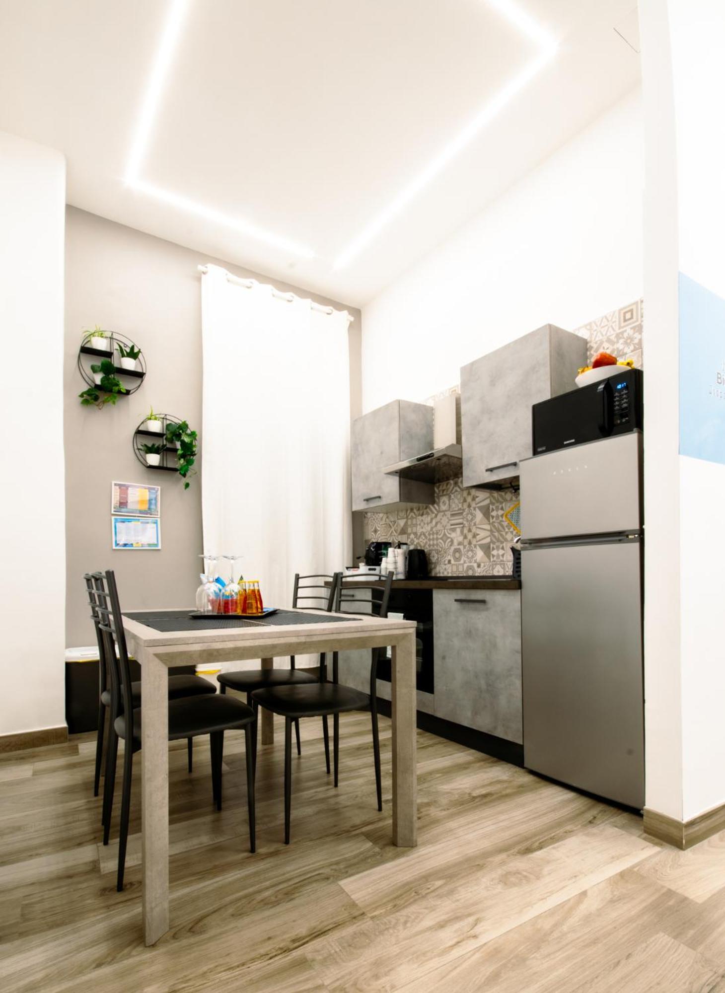 Casa Cosmedin Apartment Napoli Bagian luar foto